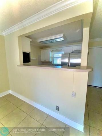 8512 Old Country Manor Davie FL 33328