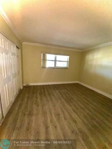8512 Old Country Manor Davie FL 33328