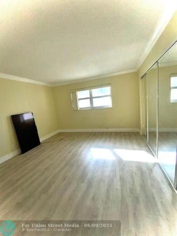 8512 Old Country Manor Davie FL 33328