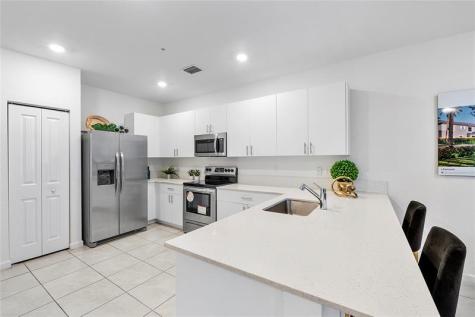 15987 SW 2nd Place Pembroke Pines FL 33027