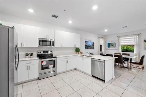 15987 SW 2nd Place Pembroke Pines FL 33027