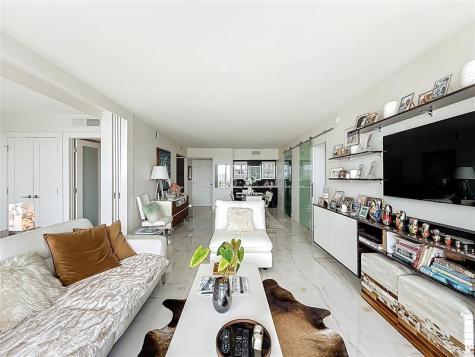 3625 N Country Club Drive Aventura FL 33180