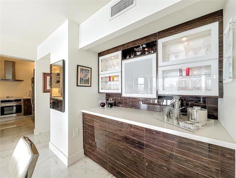 3625 N Country Club Drive Aventura FL 33180