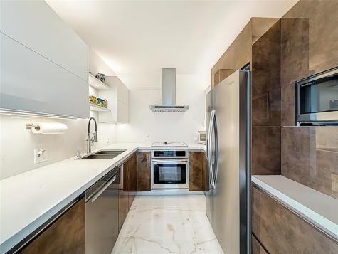 3625 N Country Club Drive Aventura FL 33180