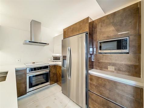 3625 N Country Club Drive Aventura FL 33180