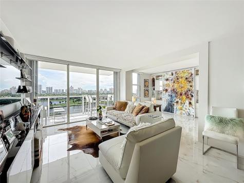 3625 N Country Club Drive Aventura FL 33180