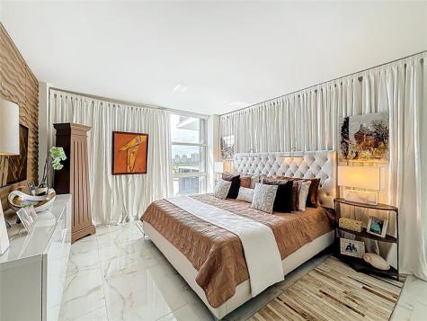 3625 N Country Club Drive Aventura FL 33180