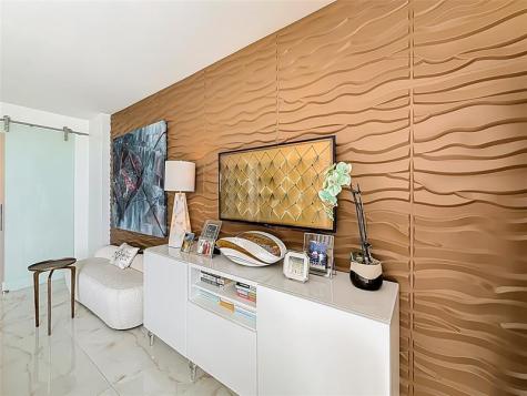 3625 N Country Club Drive Aventura FL 33180