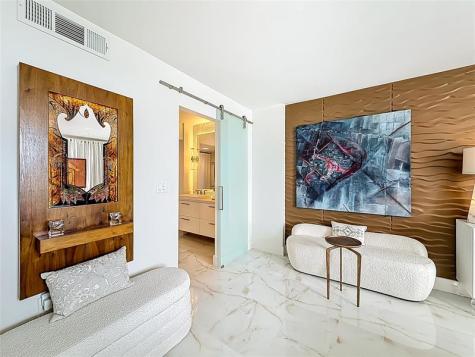 3625 N Country Club Drive Aventura FL 33180