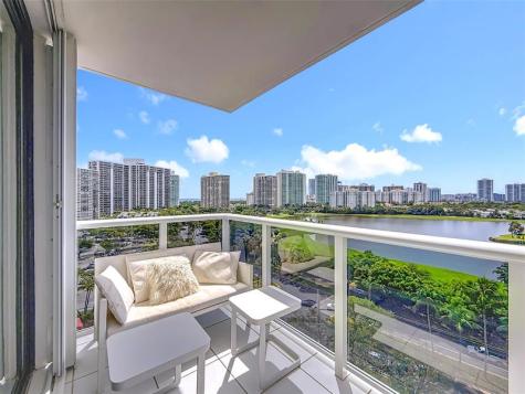 3625 N Country Club Drive Aventura FL 33180