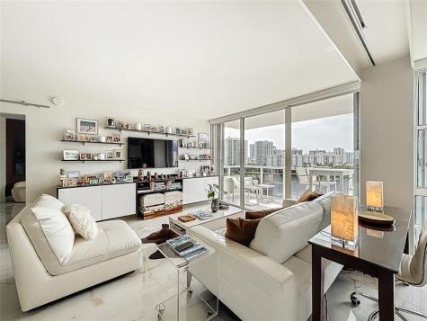 3625 N Country Club Drive Aventura FL 33180