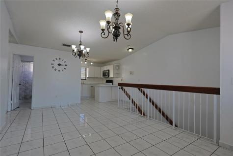 3250 W 70th Street Hialeah FL 33018