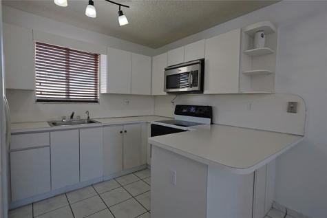 3250 W 70th Street Hialeah FL 33018