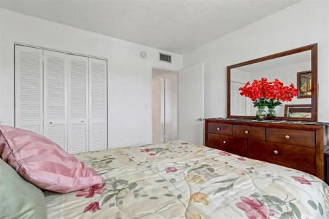 5300 Washington Street Hollywood FL 33021