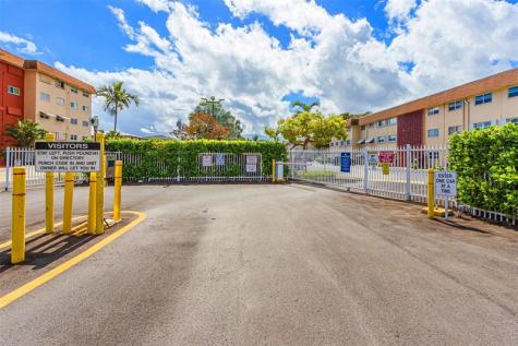5300 Washington Street Hollywood FL 33021