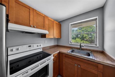 1900 NE 8th Court Fort Lauderdale FL 33304