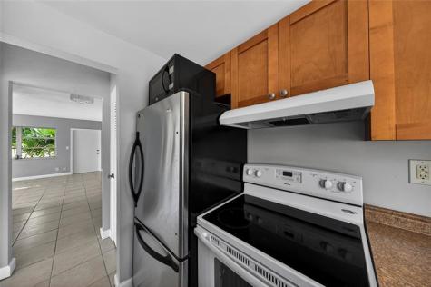 1900 NE 8th Court Fort Lauderdale FL 33304