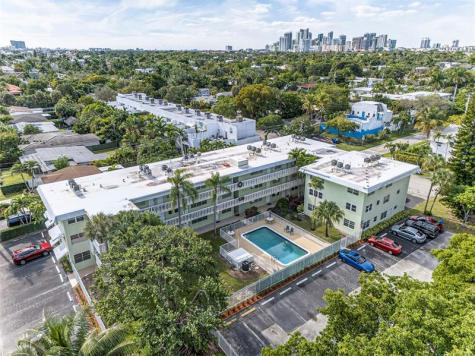 1900 NE 8th Court Fort Lauderdale FL 33304