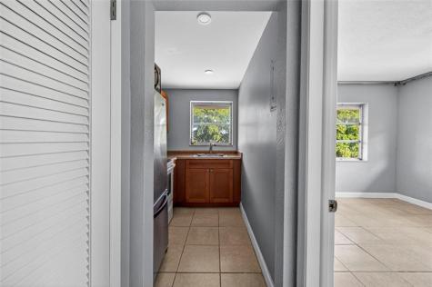 1900 NE 8th Court Fort Lauderdale FL 33304