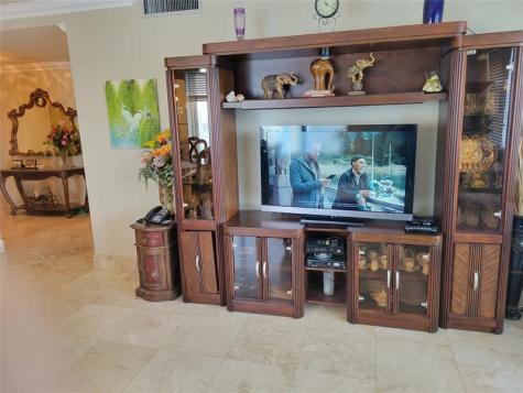 3233 NE 34th Street Fort Lauderdale FL 33308