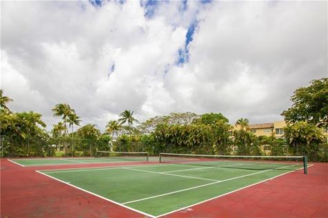 6071 NW 61 Tamarac FL 33319