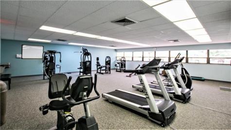 6071 NW 61 Tamarac FL 33319
