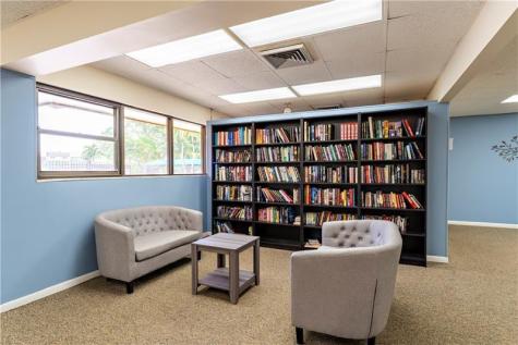 6071 NW 61 Tamarac FL 33319