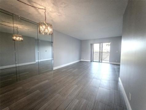 10332 Sunrise Lakes Boulevard Sunrise FL 33322