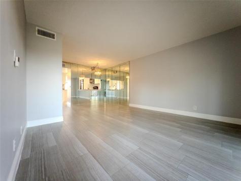10332 Sunrise Lakes Boulevard Sunrise FL 33322