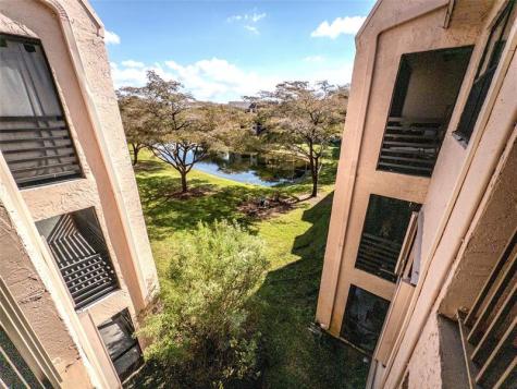 10332 Sunrise Lakes Boulevard Sunrise FL 33322