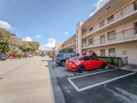 10332 Sunrise Lakes Boulevard Sunrise FL 33322
