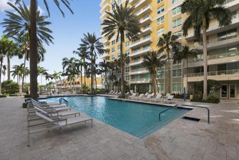 700 E Boynton Beach Boulevard Boynton Beach FL 33435