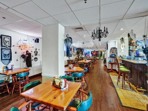 9235 Lagoon Place Davie FL 33324