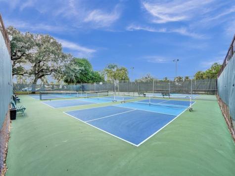 9235 Lagoon Place Davie FL 33324