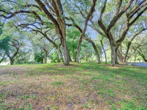 9235 Lagoon Place Davie FL 33324