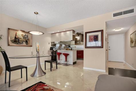 9001 Jacaranda Lane Plantation FL 33324