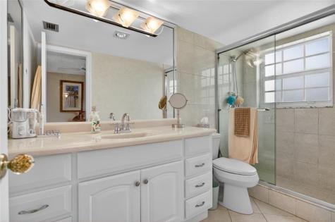 9001 Jacaranda Lane Plantation FL 33324