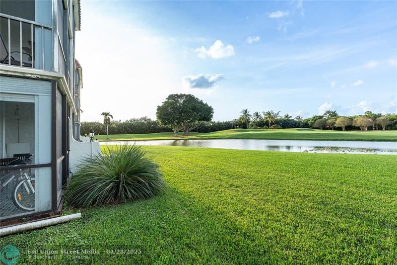 9611 N Hollybrook Lake Drive Pembroke Pines FL 33025