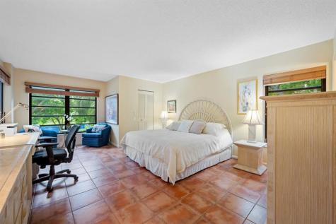 2206 S Cypress Bend Drive Pompano Beach FL 33069