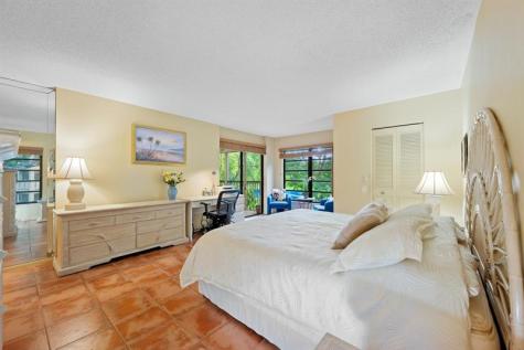 2206 S Cypress Bend Drive Pompano Beach FL 33069
