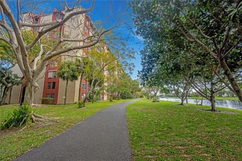 2206 S Cypress Bend Drive Pompano Beach FL 33069