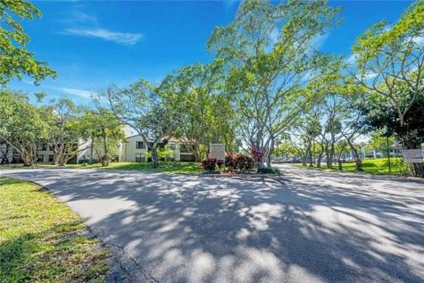 2206 S Cypress Bend Drive Pompano Beach FL 33069
