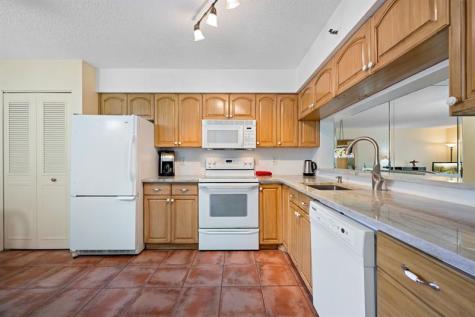 2206 S Cypress Bend Drive Pompano Beach FL 33069