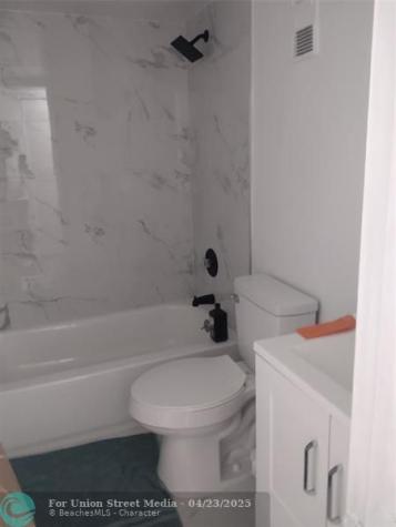 4220 NW 21st Street Lauderhill FL 33313