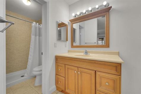 3529 NW 35 Coconut Creek FL 33066