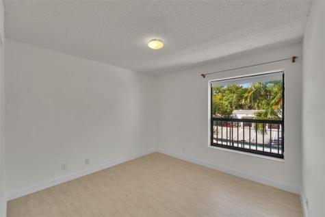 3529 NW 35 Coconut Creek FL 33066