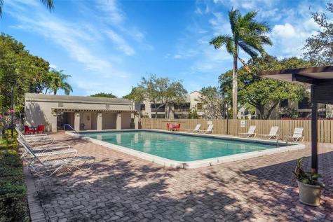 3529 NW 35 Coconut Creek FL 33066