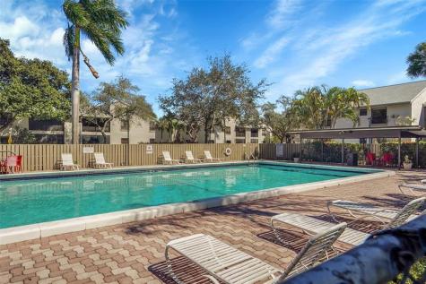 3529 NW 35 Coconut Creek FL 33066