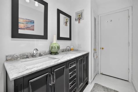 3040 NE 16th Avenue Oakland Park FL 33334