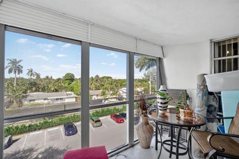 3040 NE 16th Avenue Oakland Park FL 33334